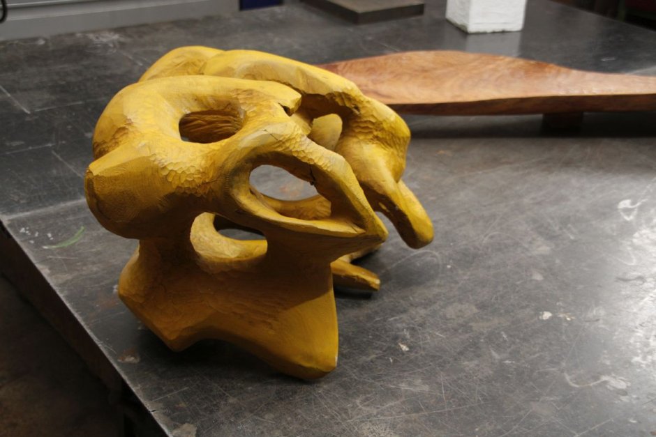 Holzskulptur von Benjamin Schluttig